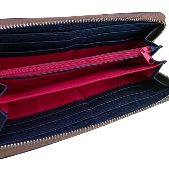 Pebble Grain Large Zip Around Wristlet blue - Picture 2 of 3